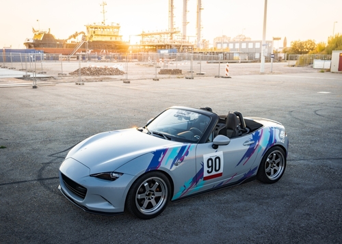 How do I find reliable sports car transport companies